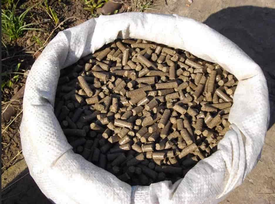 کود مرغی پودری با قابلیت پخش یکنواخت